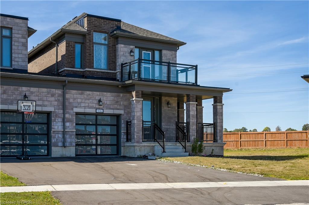 906 Sobeski Ave, Woodstock, ON N4T 0N7