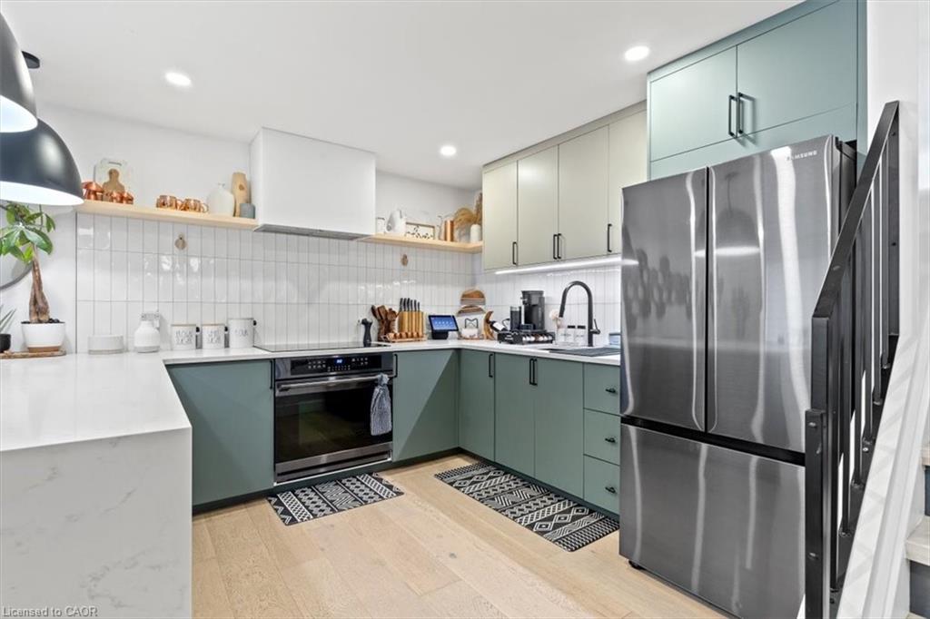 605 Pinerow Crescent Unit B, Waterloo, ON N2T 2K6