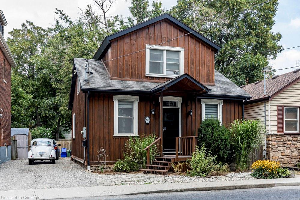 241 Charlton Ave E, Hamilton, ON L8N 1Z3