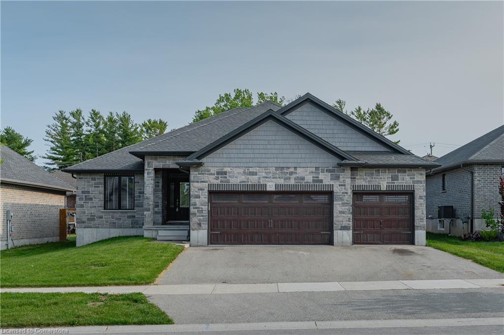 57 Lock St, East Zorra-Tavistock, ON N0J 1M0