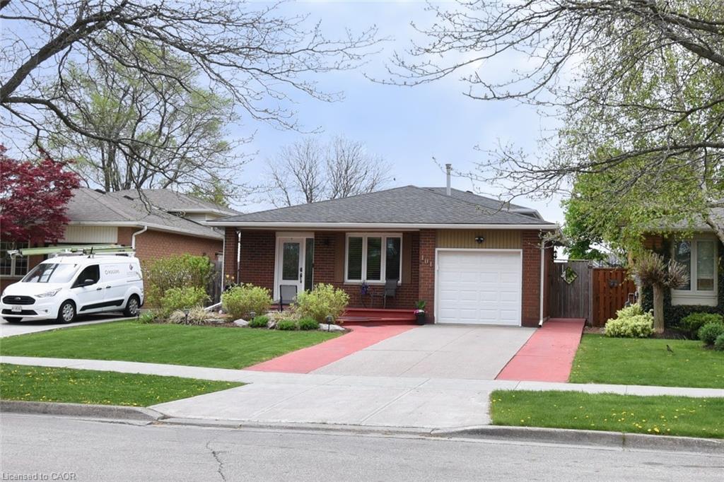 101 Highbury Dr, Hamilton, ON L8J 3P2