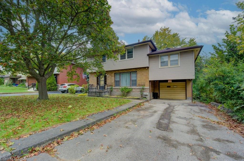 155 Elgin Cres, Waterloo, ON N2J 2S7