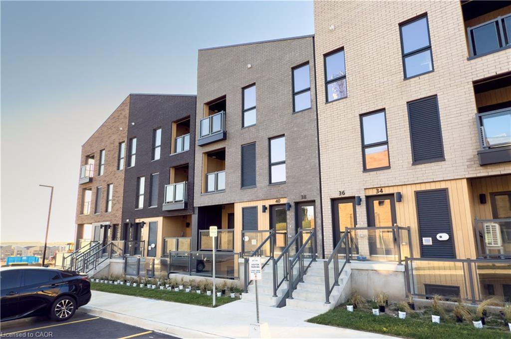 38 Urbane Blvd, Kitchener, ON N2E 0H8