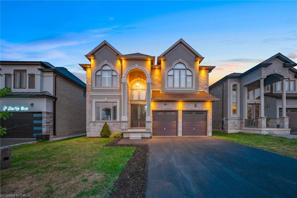 7 Riesling Ct, Hamilton, ON L8G 0B4