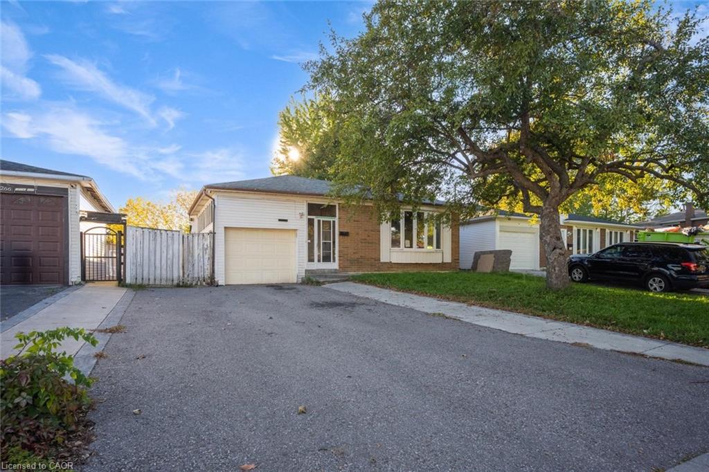 7270 Topping Rd, Mississauga, ON L4T 2Y5