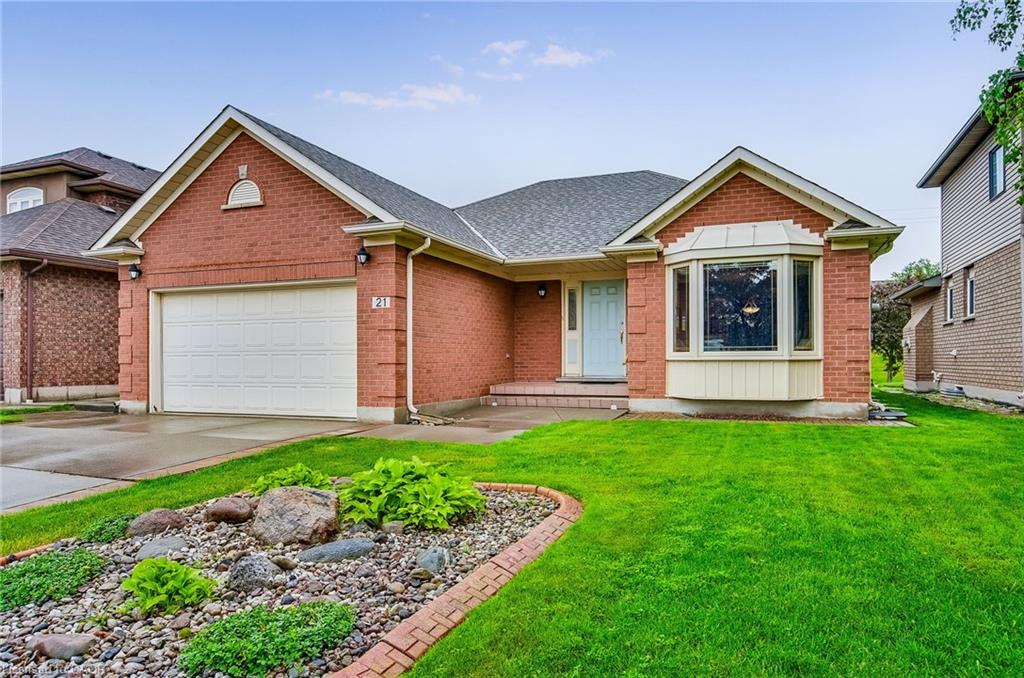 21 Riviera Rdg, Hamilton, ON L8E 5E6