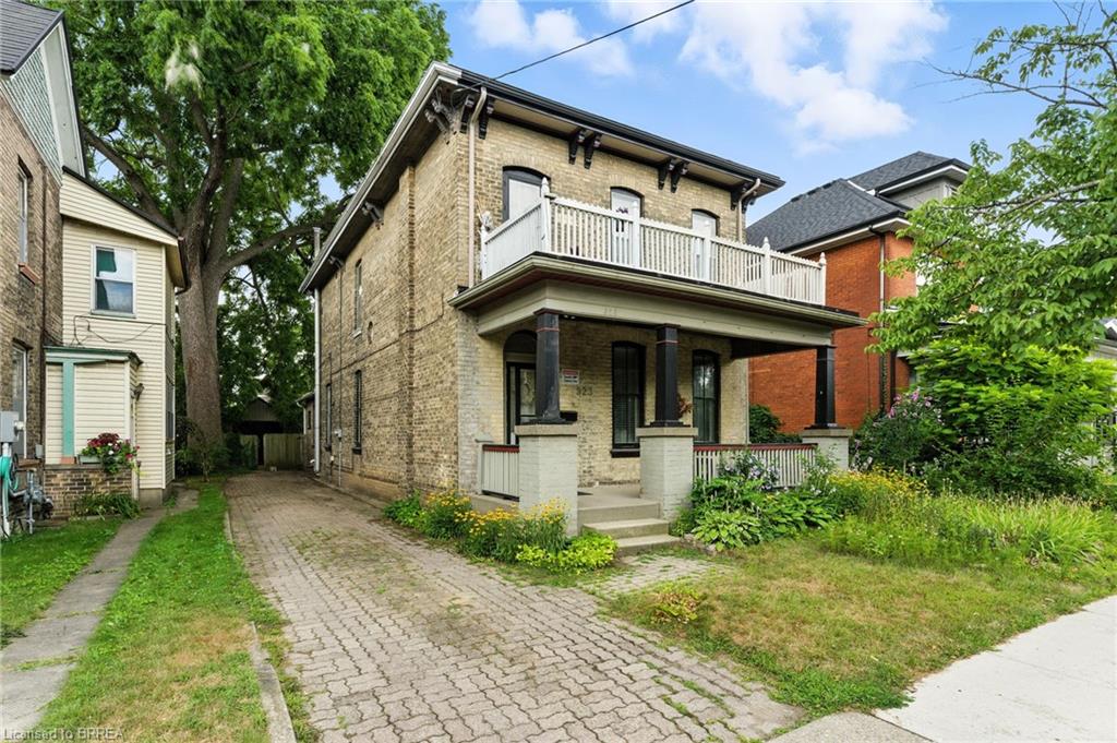 323 Dalhousie St, Brantford, ON N3S 3V8