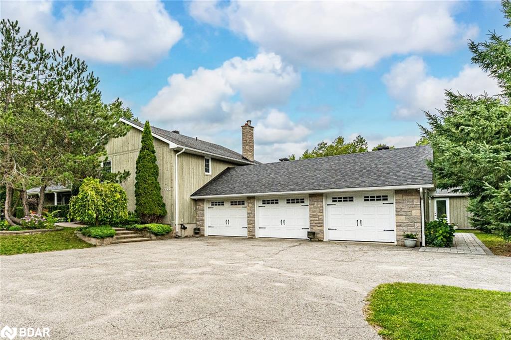 2 Mills Cir, Springwater, ON L0L 1X0