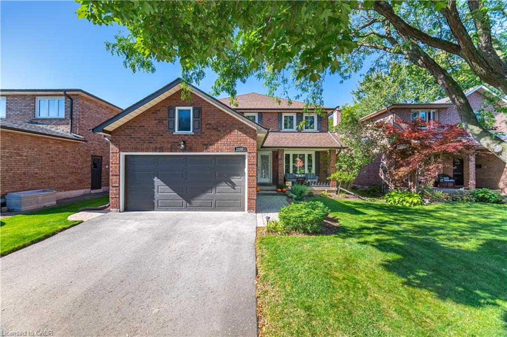 1040 Manchester Cres, Oakville, ON L6M 1G2