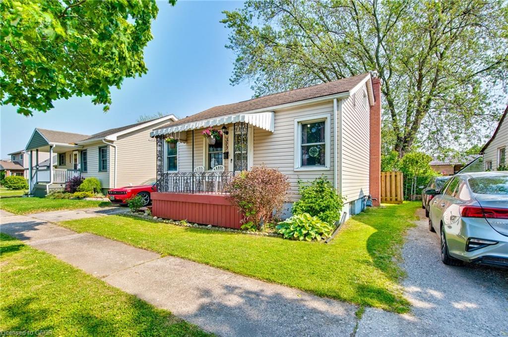 373 Simpson Ave, Welland, ON L3B 4Z1