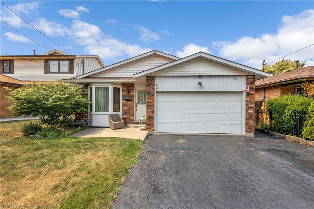 18 Rosewell St, Hamilton, ON L8W 2L1