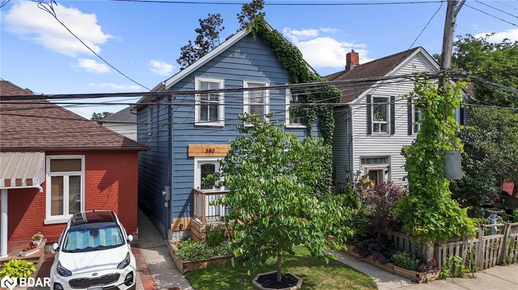 380 Macnab St N, Hamilton, ON L8L 1L1