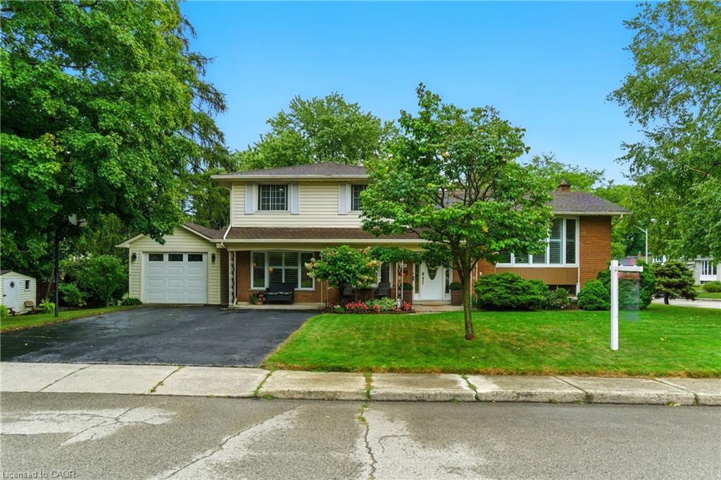 1471 Innswood Dr, Burlington, ON L7P 2C5
