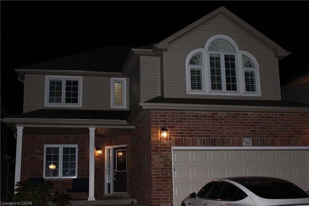 561 Thomas Slee Dr, Kitchener, ON N2P 2Y7