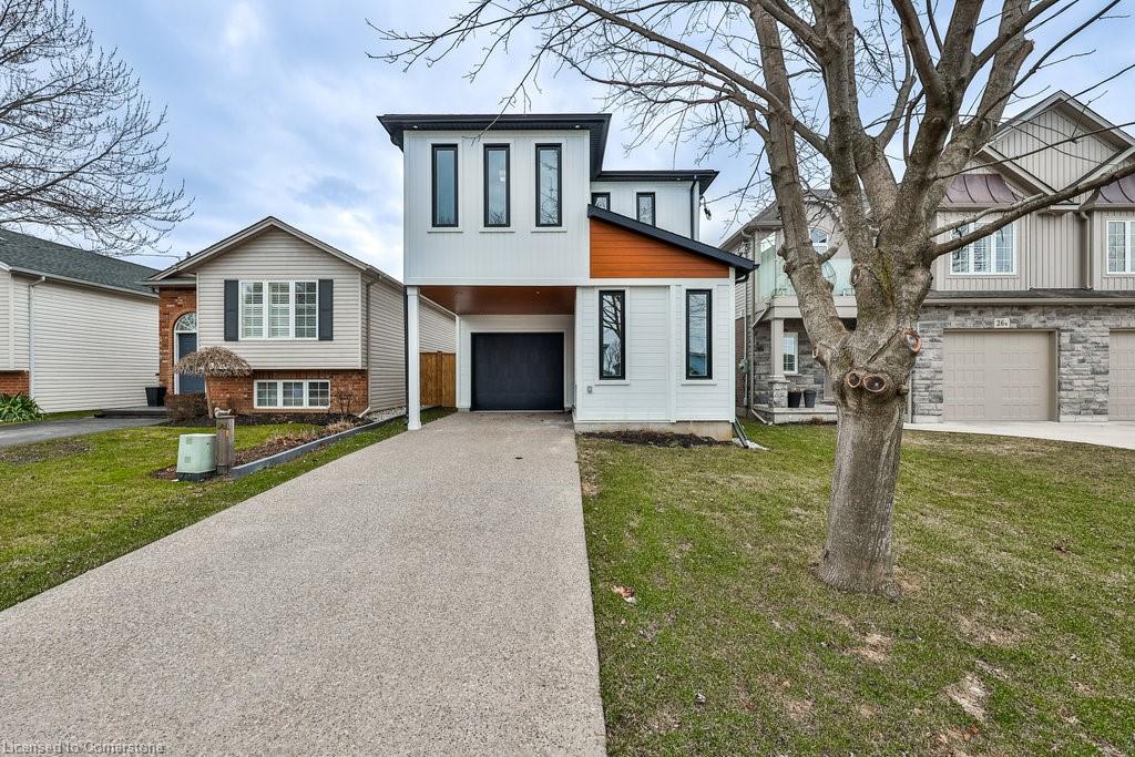 28 Lakeside Dr, St. Catharines, ON L2M 1P4