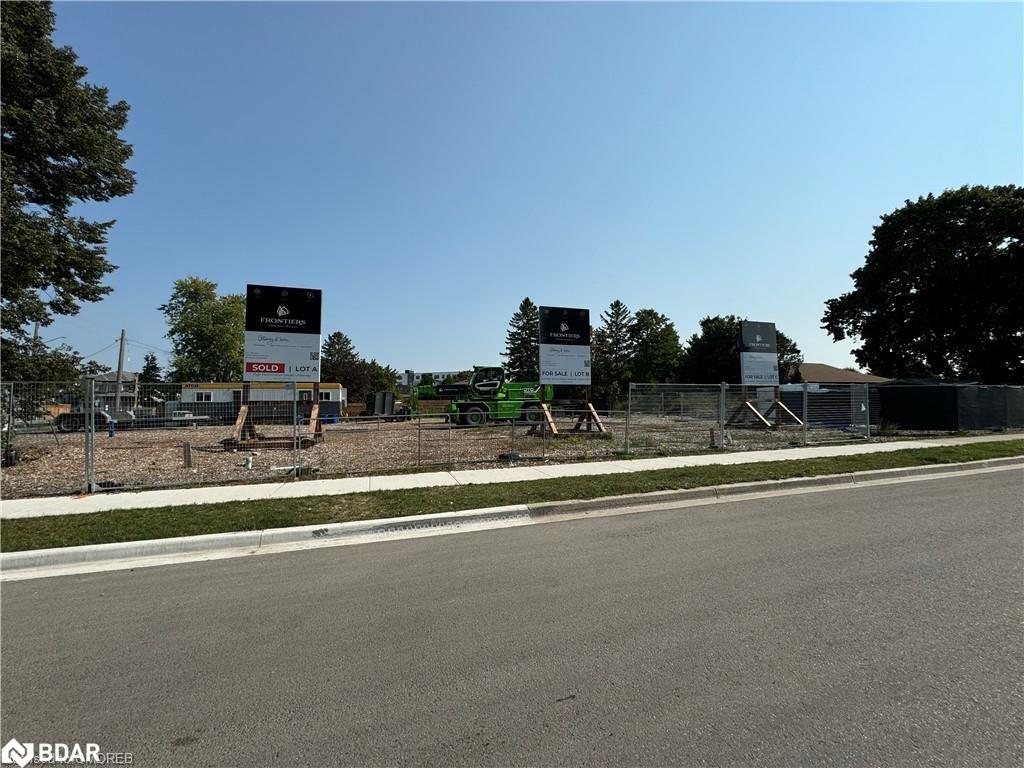 162 Dawn Ave, Guelph, ON N1G 5J9