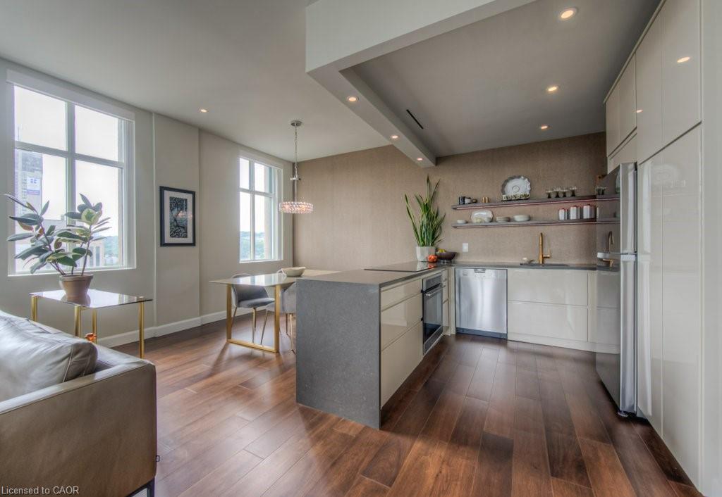 36 James Street S Unit 1102, Hamilton, ON L8P 4W4