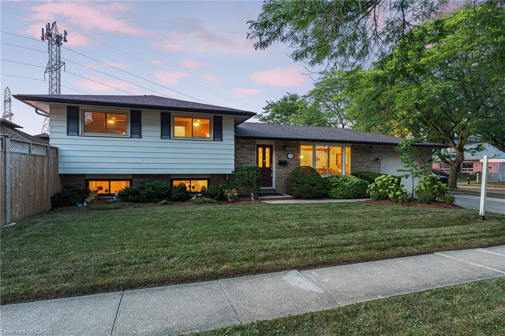 6845 Wilinger St, Niagara Falls, ON L2J 2B5