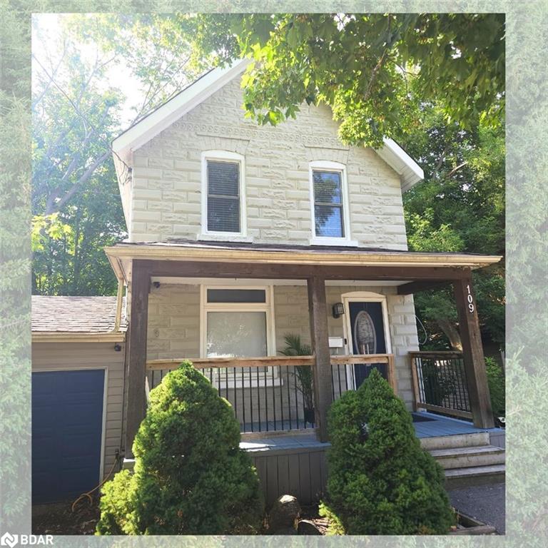 109 Borland St E, Orillia, ON L3V 2B8