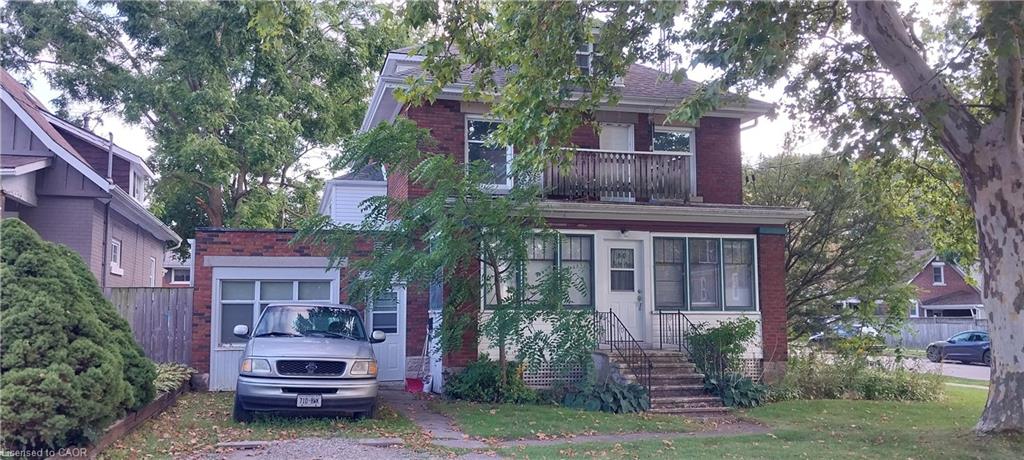 50 Rife Ave, Cambridge, ON N3C 2G7