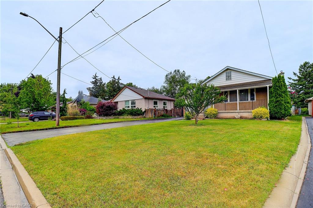 5543 Turney Dr, Mississauga, ON L5M 1A2