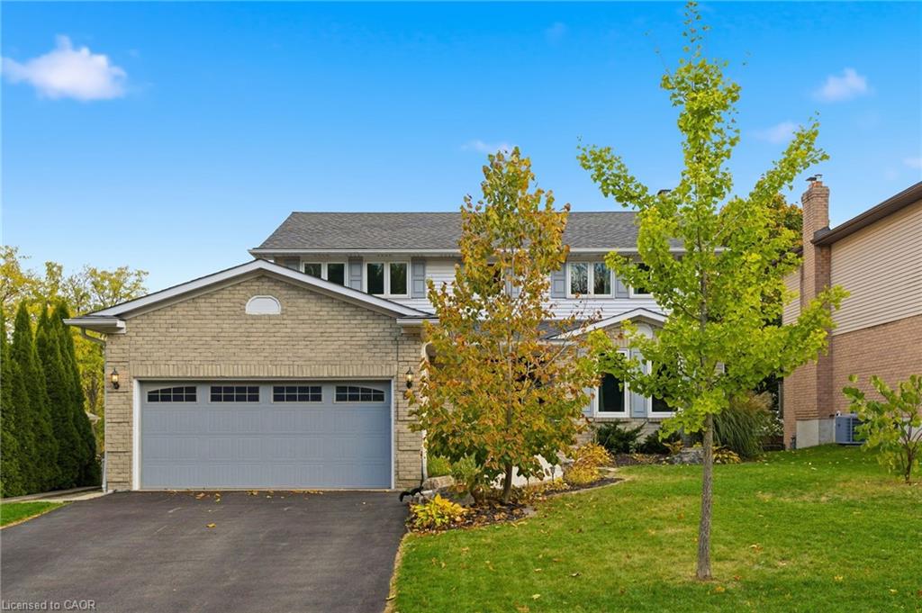 84 Chatterson Dr, Hamilton, ON L9G 3X2