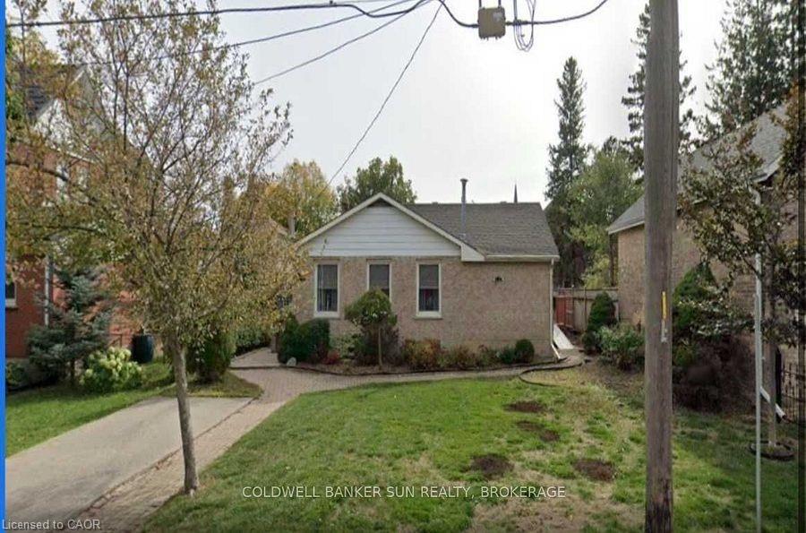 500 Canterbury St, Woodstock, ON N4S 4K7