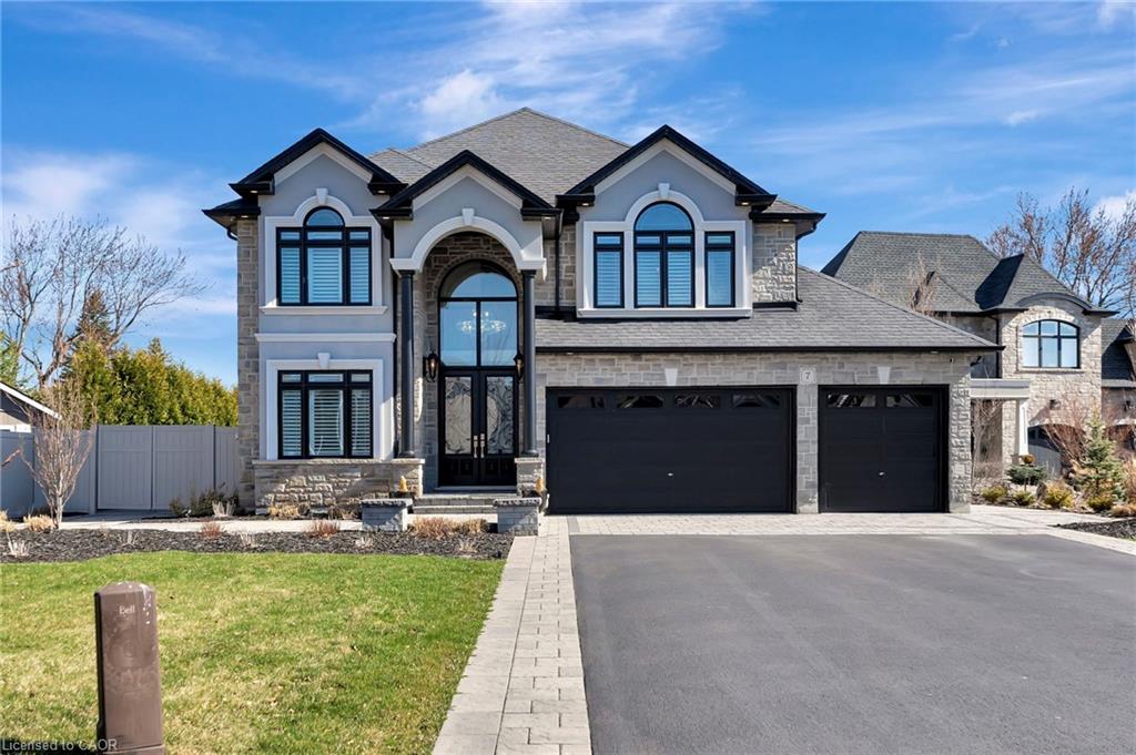 7 Bernini Ct, Hamilton, ON L9B 0C7