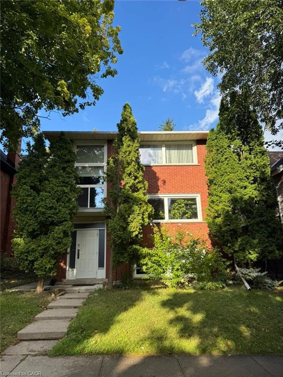 62 Moore Ave, Kitchener, ON N2H 3S3