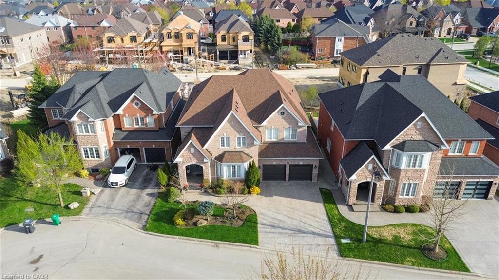 18 Southcrest Ct, Brampton, ON L6P 1T6