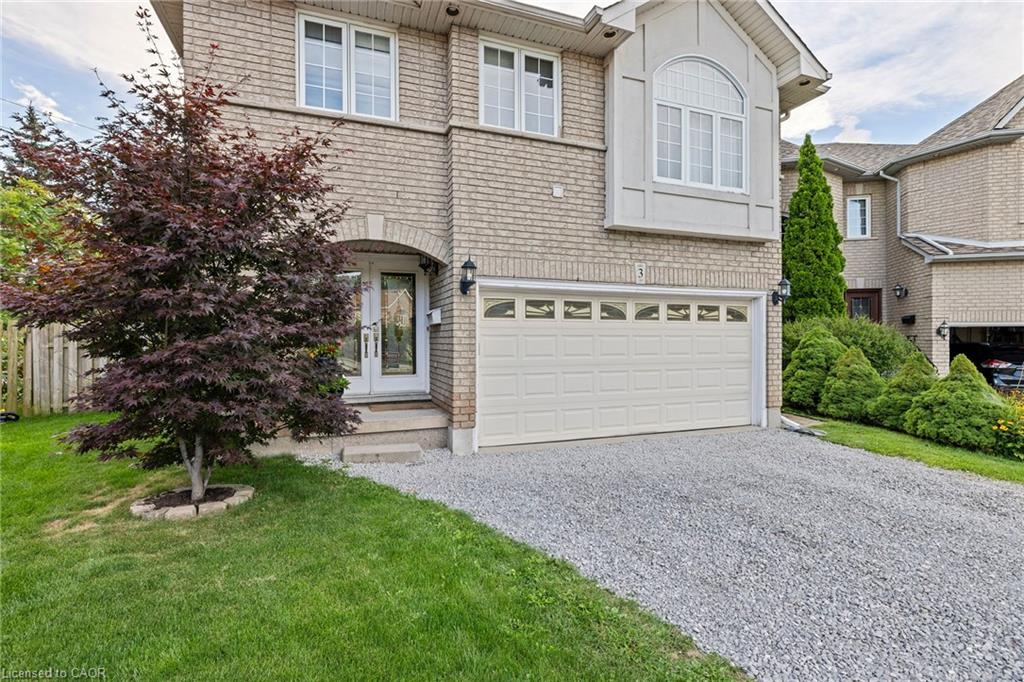 3 Nature Ct, Hamilton, ON L9C 7T5