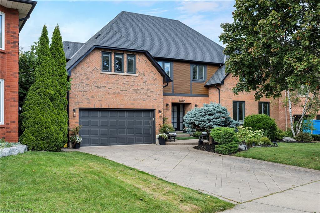 1483 The Links Dr, Oakville, ON L6M 2P2