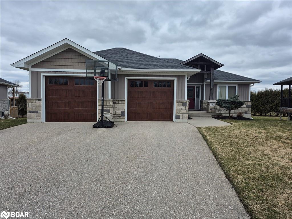 109 Tuffy Macdougall Ct, Minto, ON N0G 1Z0
