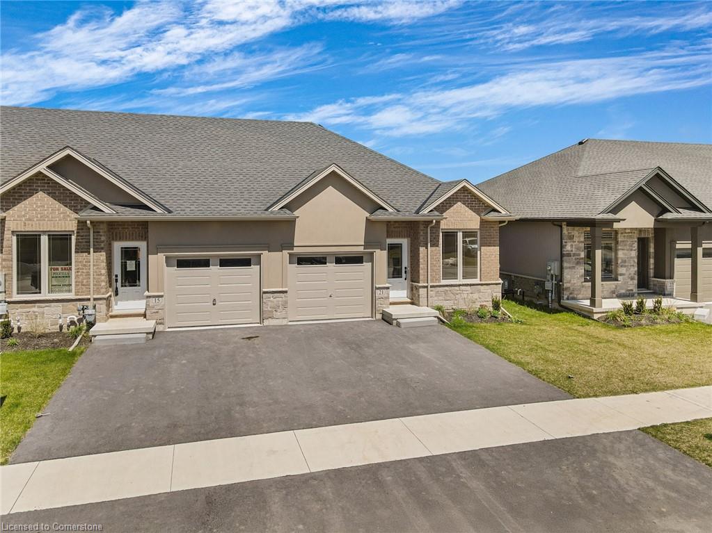 15 Austin Dr, Welland, ON L3B 5N8