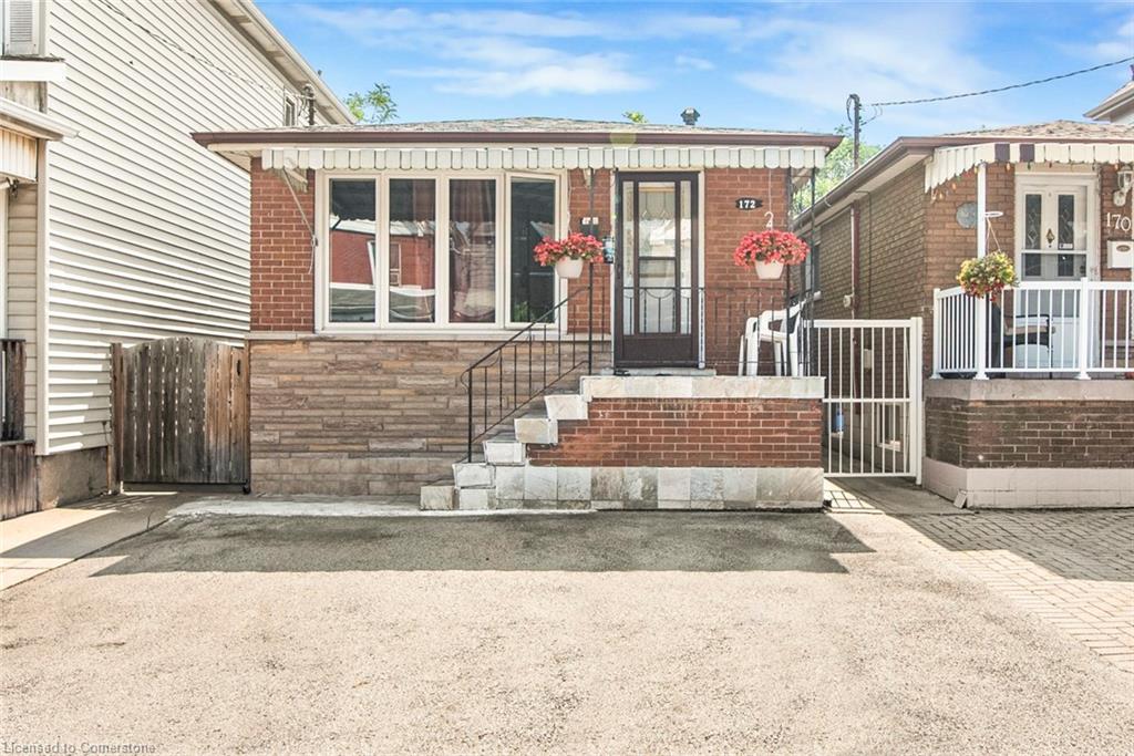 172 Gibson Ave, Hamilton, ON L8L 6J8