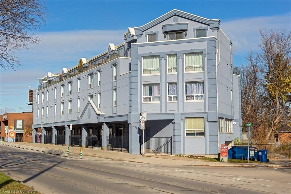 400 York Boulevard Unit 302, Hamilton, ON L8R 3M5