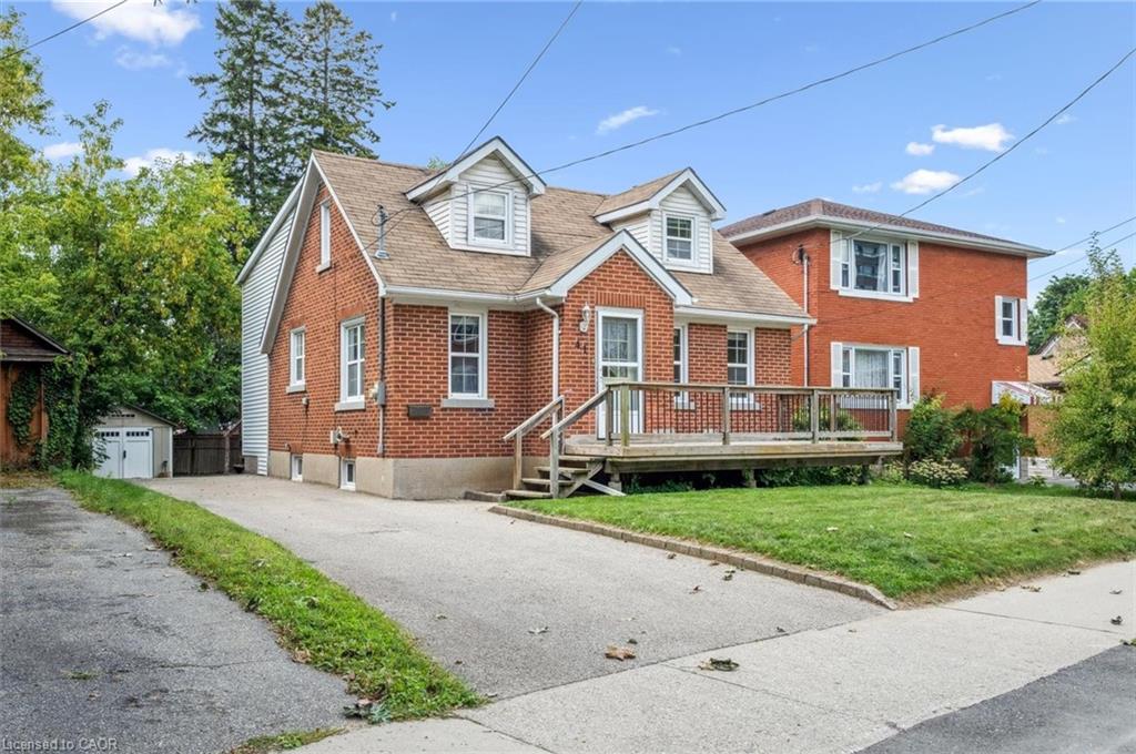 41 Brunswick Ave, Kitchener, ON N2H 4E7