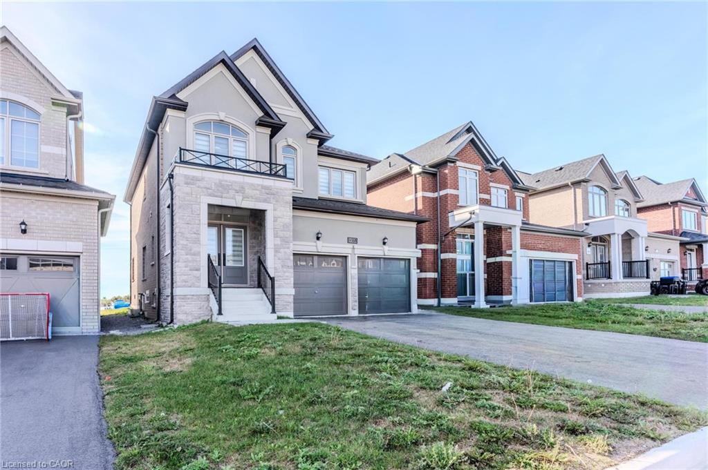 1355 Broderick St, Innisfil, ON L9S 0P5
