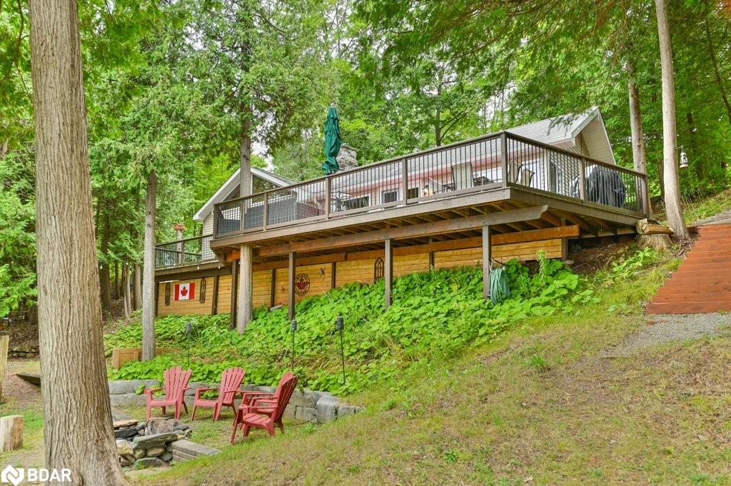 224 Shoreline Ln, Madoc, ON K0K 2K0