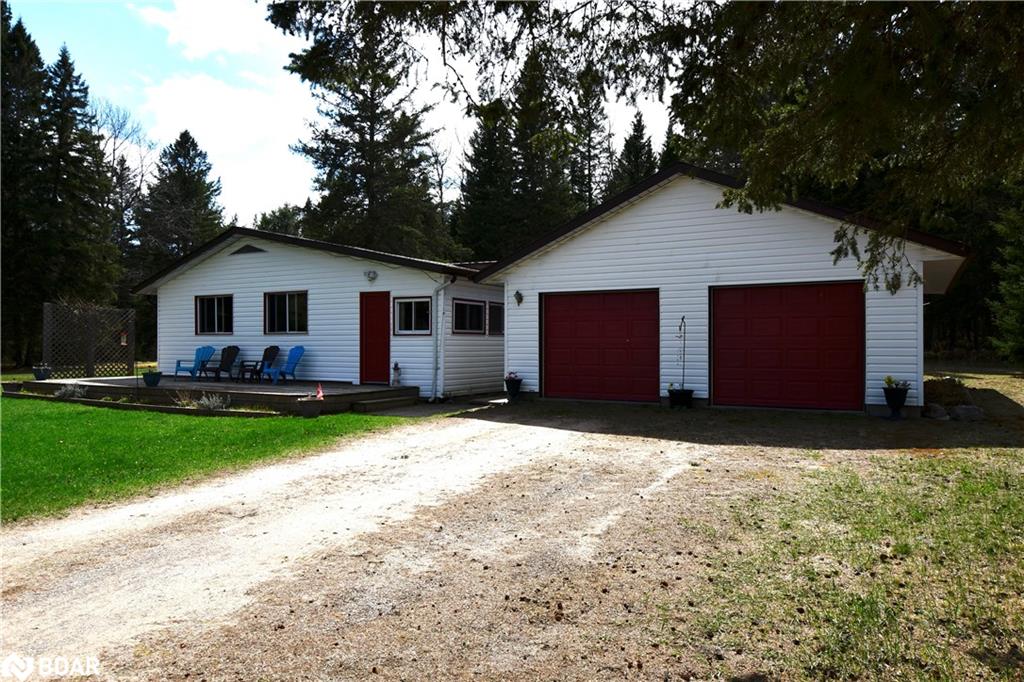 1084 S Algonquin Rd, Harcourt, ON K0L 1X0