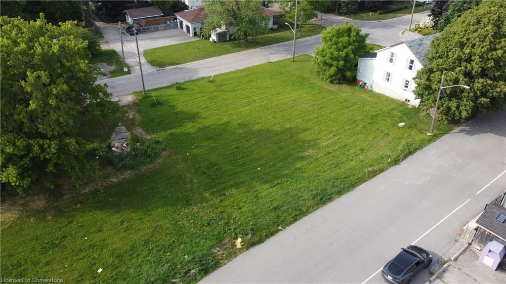 6 Brydges St, Paris, ON N3L 1R4