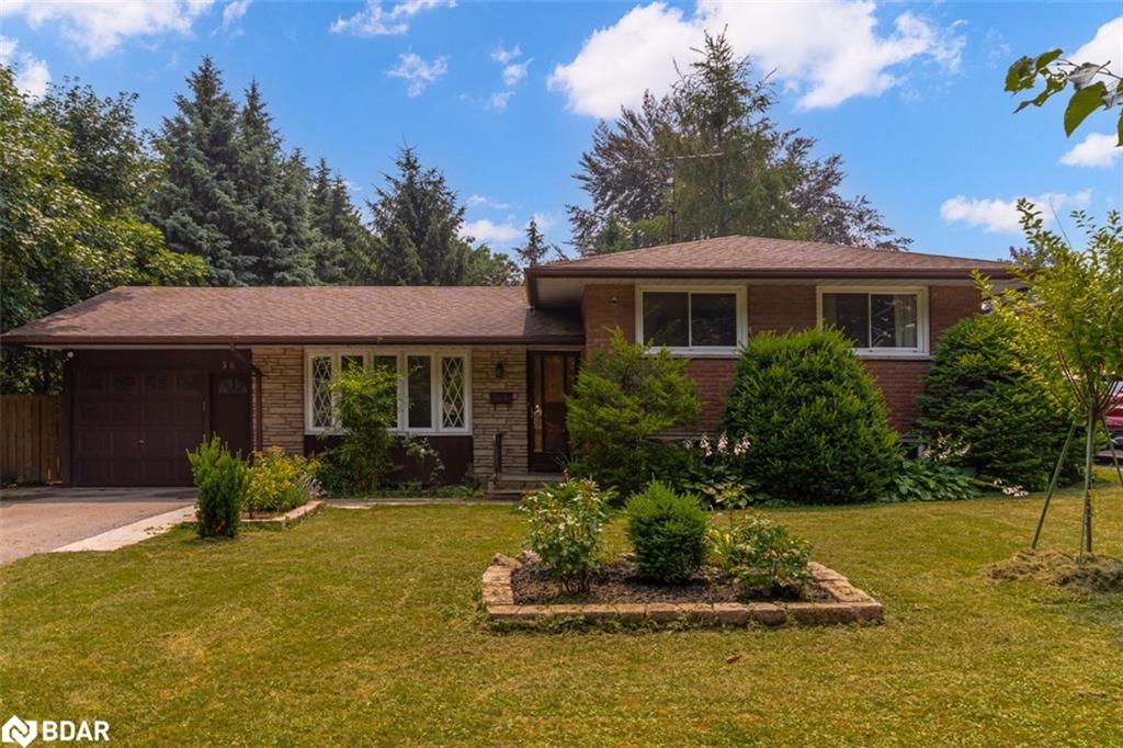 36 Trelawne Dr, St. Catharines, ON L2M 2G8