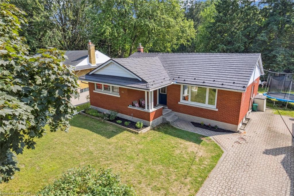 54 Admiral Rd, Kitchener, ON N2M 1R1