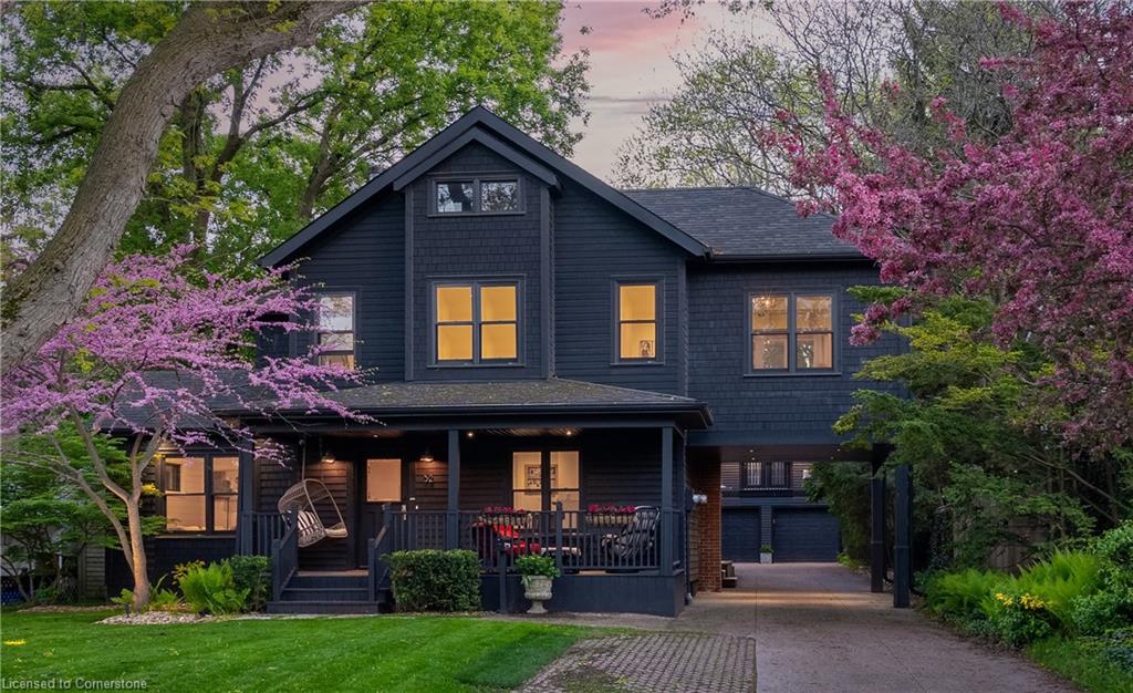 52 Kerr St, Oakville, ON L6K 3A1
