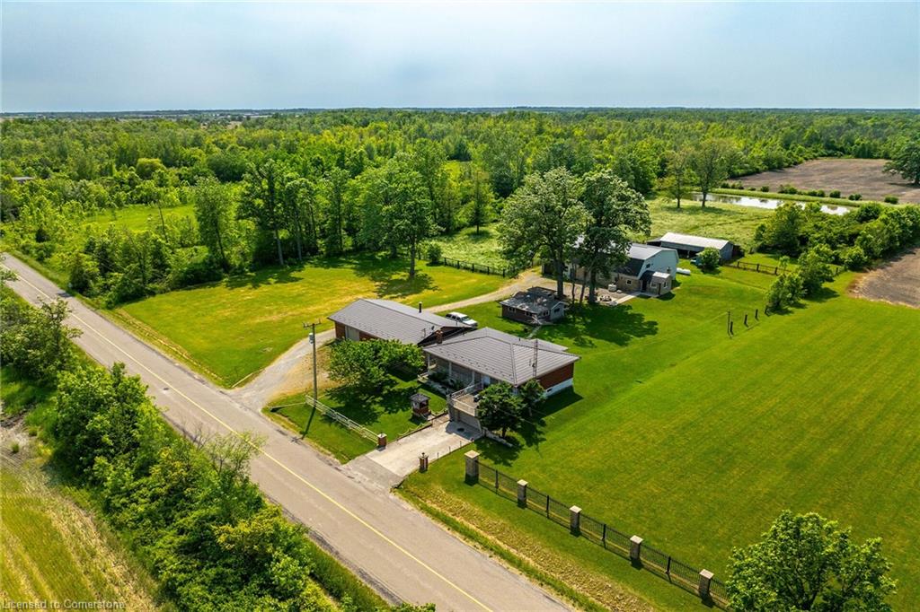 617 Eighth Rd E, Hamilton, ON L8J 2X4