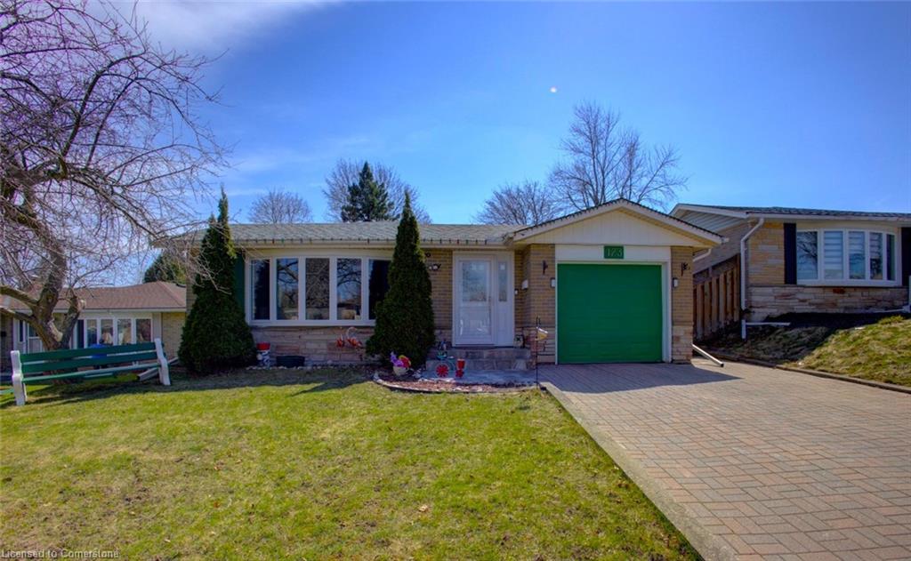 173 Hazelglen Dr, Kitchener, ON N2M 2E6