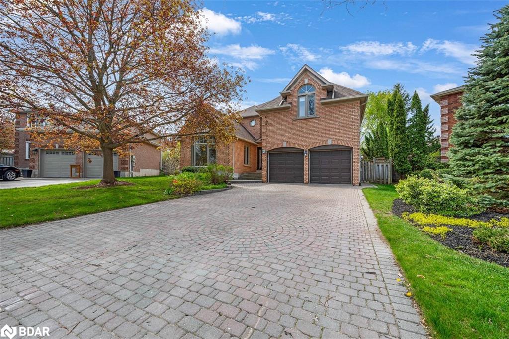 43 Falling Brook Dr, Barrie, ON L4N 7E9