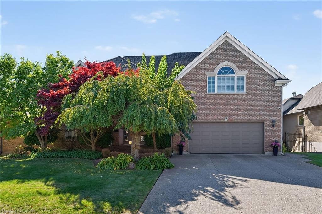 112 Jerome Park Dr, Hamilton, ON L9H 6H3