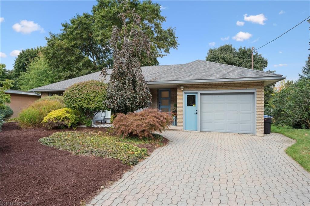 272 Hartwood Pl, Kitchener, ON N2H 6B5