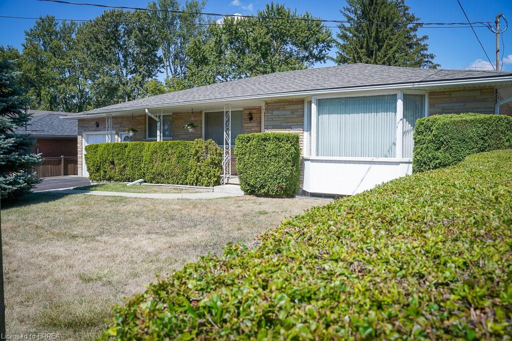 406 Nelson St, Brantford, ON N3S 4E8